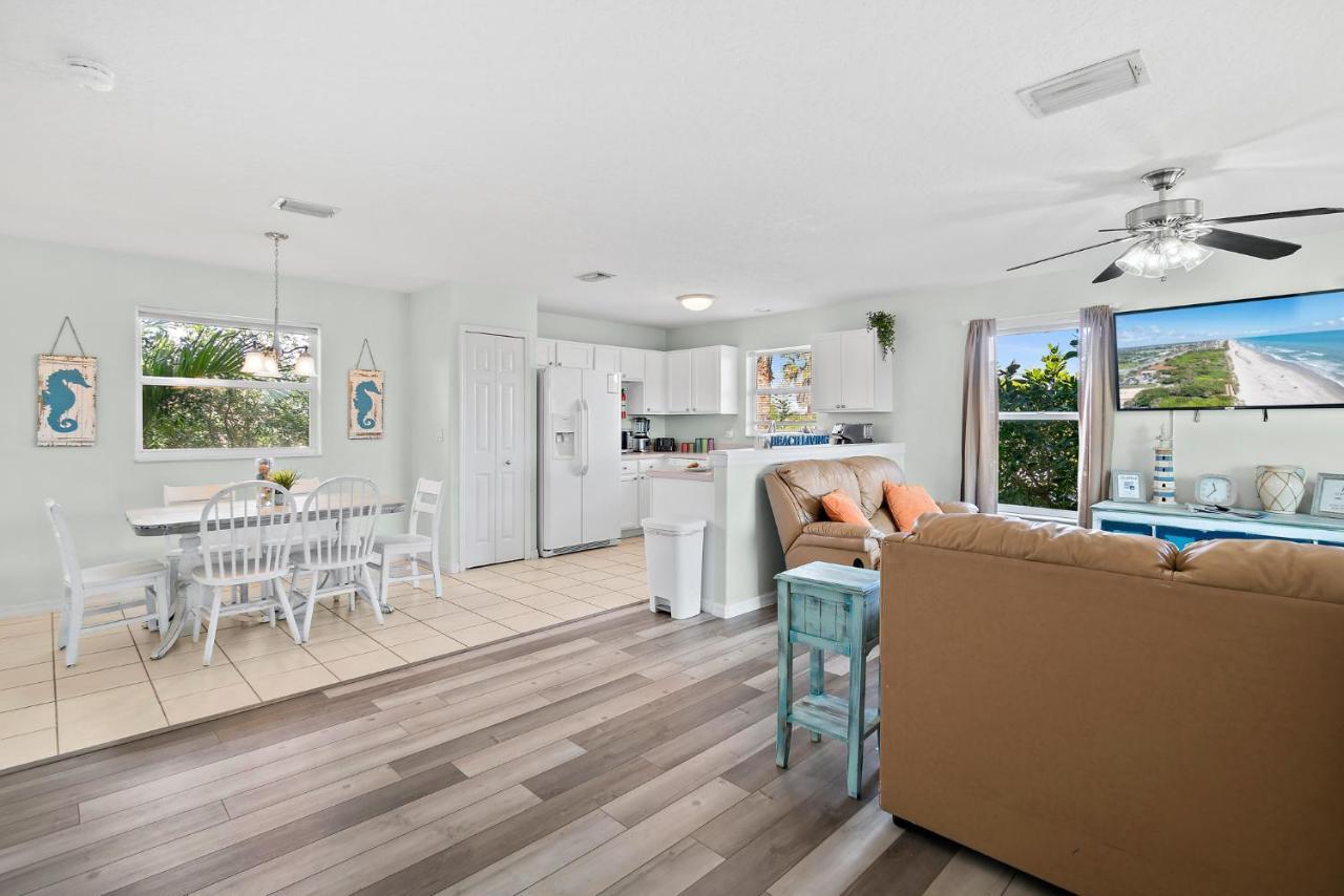 Beachside Serenity Escape - Private 3Br And 2Ba, Dog Friendly Duplex Oasis, Steps To Shore! Melbourne Exterior photo