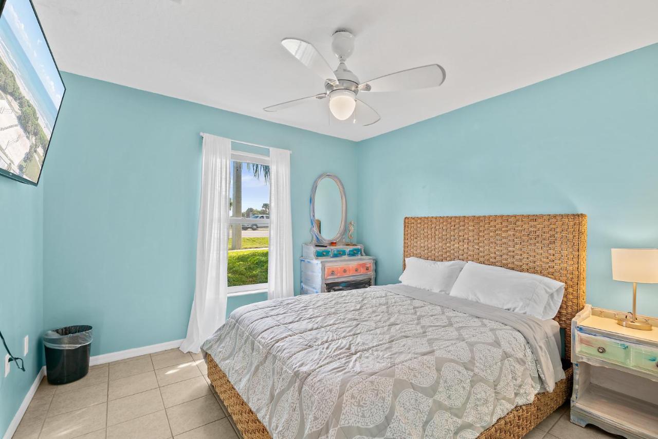 Beachside Serenity Escape - Private 3Br And 2Ba, Dog Friendly Duplex Oasis, Steps To Shore! Melbourne Exterior photo